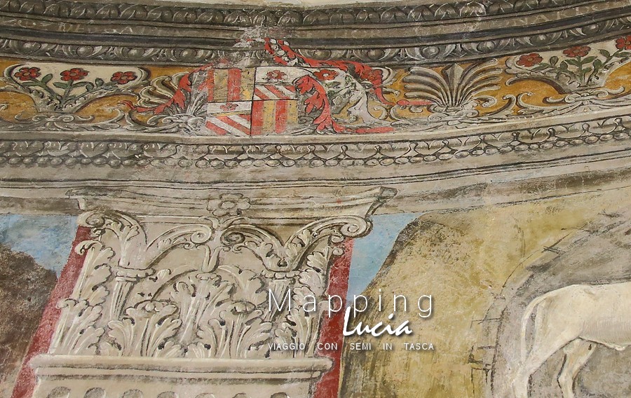 Tre apparizioni dell'Arcangelo a Formello Lo stemma Orsini e lo stemma aragonese Pht Emanuela Gizzi Mapping Lucia